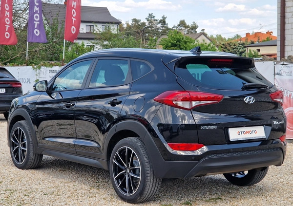 Hyundai Tucson cena 78900 przebieg: 121000, rok produkcji 2018 z Sucha Beskidzka małe 742
